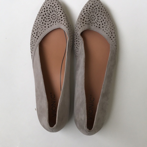 Women's Vionic Carmela Flat, Size 7 W - Grey in 2020 | Womens flats, Flats, Women